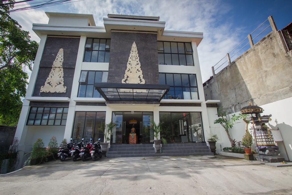 Ivanka Airport Inn Кута Экстерьер фото